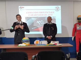 Un momento della conferenza stampa con al centro il comandante provinciale tenente colonnello Pier Antonio Breda e, alla sua sinistra, il comandante della Compagnia di Canelli capitano Alessandro Caprio