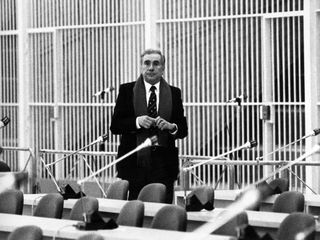 Il giornalista e conduttore in un'aula di Tribunale