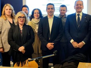 Valdieri: il vicesindaco di Valdieri Sharon Giraudo, l'onorevole Monica Ciaburro, Luca Ferracciolo, Federica Barbero, il sindaco di Valdieri Guido Giordana, l'assessore all'Ambiente e al Territorio del Comune di Valdieri Davide Audisio, il senatore La Pietra