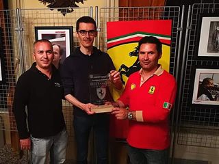 I fratelli Avallone, promotori dell'iniziativa, con il sindaco di Valfenera e presidente della Provincia di Asti Paolo Lanfranco