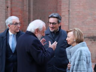 Giovanni Ferrero, ceo di Ferrero International, con la madre Maria Franca Fissolo, il presidente di Ferrero Italia Bartolomeo Salomone e il senatore albese Tomaso Zanoletti