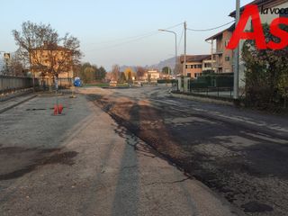Il tratto antistante la stazione ferroviaria che verrà riasfaltato a breve