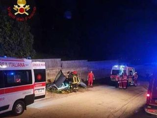 I soccorritori sul luogo del sinistro