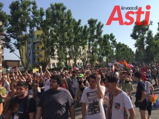 Un momento dell'Asti Pride dello scorso anno