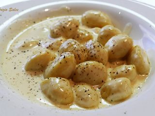 Gnocchi con la robiola di Roccaverano