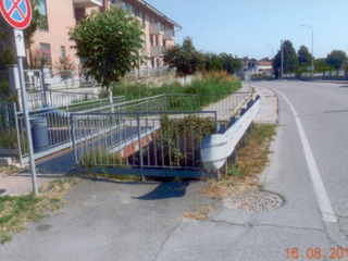 Il fossato oggi è completamente cintato