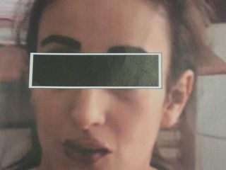 La foto segnaletica di "India" La foto segnaletica di "India"