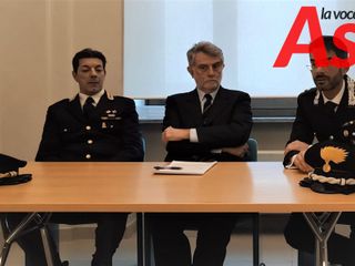 Loris Petrillo, capo della Mobile, il procuratore Perduca e il maggiore Maurizio Hoffmann Loris Petrillo, capo della Mobile, il procuratore Perduca e il maggiore Maurizio Hoffmann