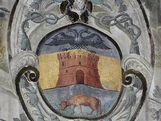 Lo stemma dei Milliavacca su una colonna della Cattedrale cittadina