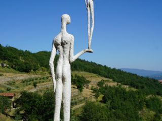 Un'altra delle opere esposte nel parco Quarelli