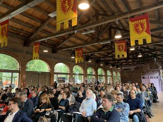 La folta platea di professionisti al Foro Boario di Nizza Monferrato
