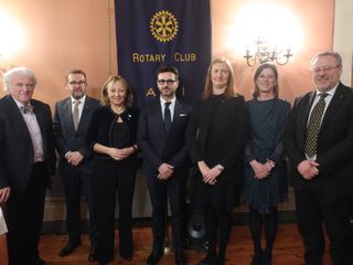 I nuovi soci con la presidente del Rotary Club di Asti Paola Mogliotti ed i dirigenti distrettuali