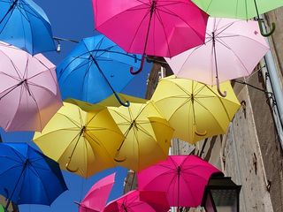 Gli ombrelli colorati