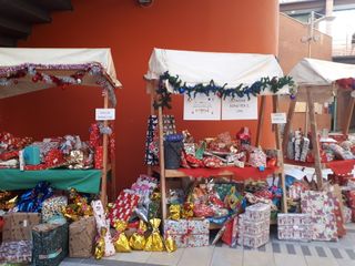 I pacchi dono destinati al Centro Accoglienza Vita