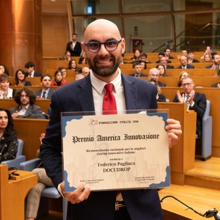 Docudrop: Rivoluzionare il Settore Immobiliare con il Web3 - Federico Pagliuca Vince il Premio &quot;America Innovazione&quot;