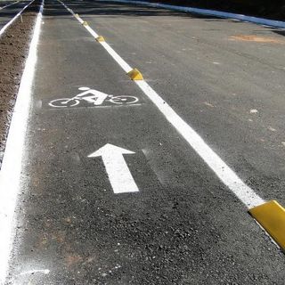 Un bando da 40 milioni per nuove piste ciclabili e ciclovie