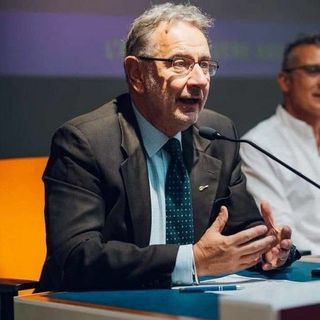 E ci siamo giocati anche La Stampa