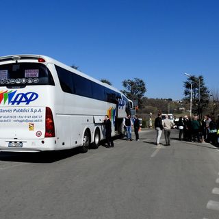 63 nuovi profughi arrivati in Italia con un bus di Asp, 2 nell'Astigiano