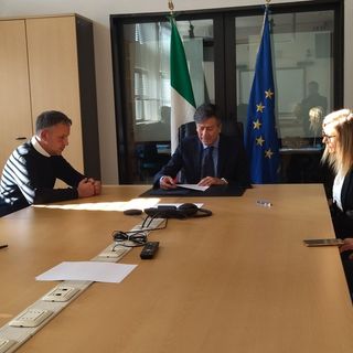 Firmato in Prefettura un accordo per l’inserimento sociale dei migranti a Castello di Annone