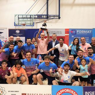 La gioia dei borghigiani di Santa Maria Nuova, team vincitore della scorsa edizione
