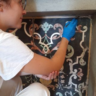 Antignano: al via il restauro sul paliotto d'altare nella chiesa di Santo Stefano