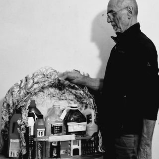 Calosso: l'artista Roberto Montafia trasforma la sua casa in un'installazione