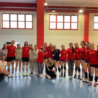 La voce... Delle scuole: le pallavoliste dell'artistico sul podio ai campionati studenteschi di pallavolo
