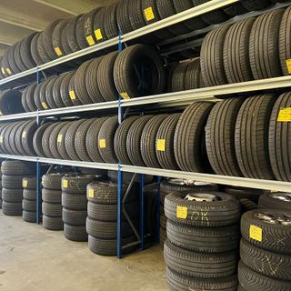 Da lunedì 15 aprile è necessario procedere al cambio gomme da invernali ad estive