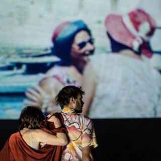 Un'immagine di scena (ph. Andrea Macchia) di &quot;Radici - Una cosa che so di certo&quot;
