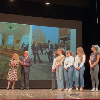 Nella foto, una rappresentanza degli studenti accompagnati dai professori e dai delegati FAI”