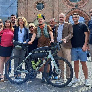 Parte il  Giro d'Italia in bici dell'astigiano Diego Tassagna (in solitaria)
