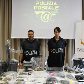 Arrestato dalla Polizia un astigiano: aveva  in casa  una serra per la coltivazione massiva della marijuana [VIDEO]