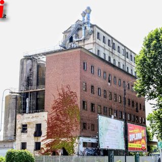 L'ex Mulino di corso Savona (MerfePhoto)