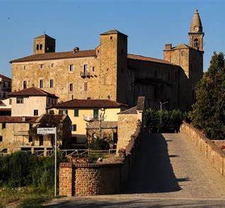 Il castello di Monastero