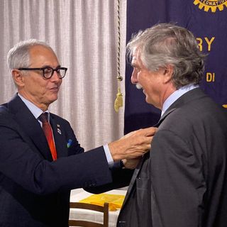 Il governatore distrettuale Remo Gattiglia con Marengo
