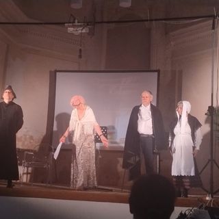 Successo per la &quot;Compagnia del Cenacolo tutto Alfieri&quot; a Castagnole Lanze