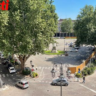 I lavori per Asti Musica in piazza Alfieri