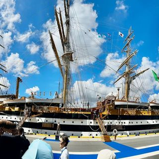 Il Piemonte sbarca a Tokyo: vini e cultura sulla scia della Amerigo Vespucci