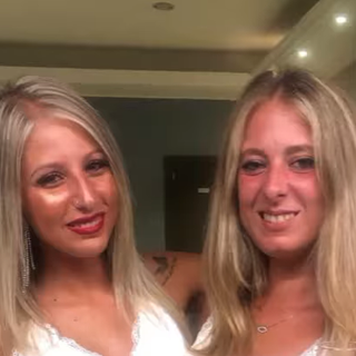 Miriana Scaletta con Chiara Grattapaglia, nel ricordo postato sul social che ha avuto migliaia di visualizzazioni