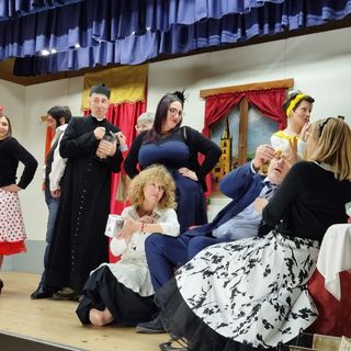 La stagione teatrale in lingua piemontese a Moncalvo continua sabato con “Meisin-a di giari”