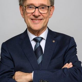 Il governatore eletto Luigi Gentile
