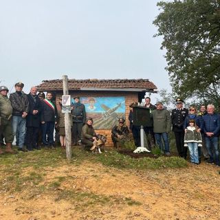 Castelnuovo Belbo ha ricordato la caduta di un aereo americano sulla collina di Pian del Musso, durante la Seconda guerra mondiale