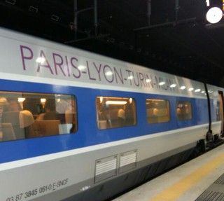 Torna il treno Torino-Parigi, risolti i problemi lungo la linea: ecco quando riprenderanno i collegamenti