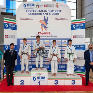 Mario Aloise sul podio