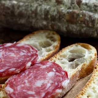 Pane e salame in giro per l'Astigiano
