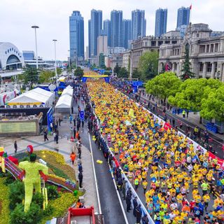 Studenti Suism dell'Università di Asti alla maratona di Wuhan