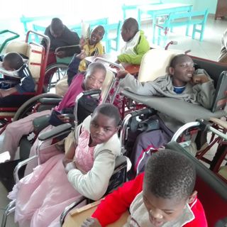 Alcuni bambini assistiti