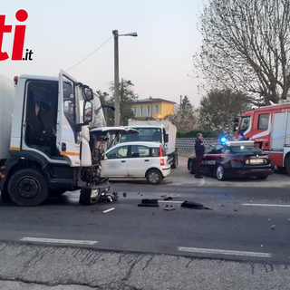 Immagini relative l'incidente avvenuto stamattina all'alba in frazione Palucco
