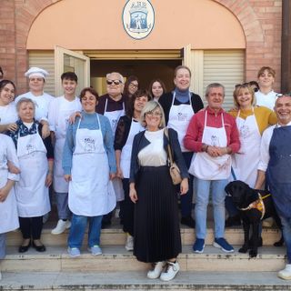 A lezione di cucina e inclusione: studenti ai fornelli con l’Unione Italiana ciechi e ipovedenti di Asti