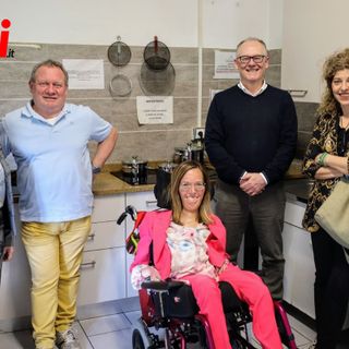 Le immagini della donazione (Merphefoto) Le immagini della donazione (Merphefoto)